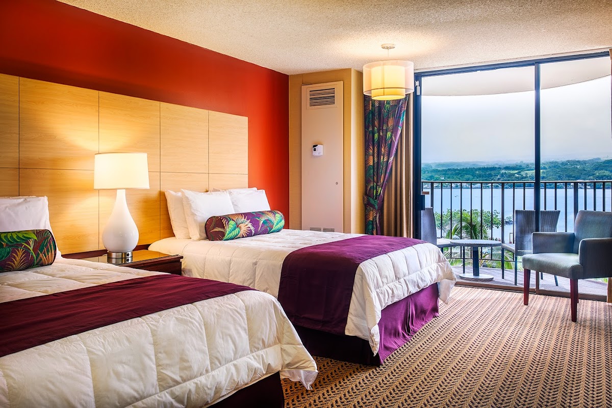 Hilo Hawaiian Hotel, a Trademark Collection by Wyndham photo 2