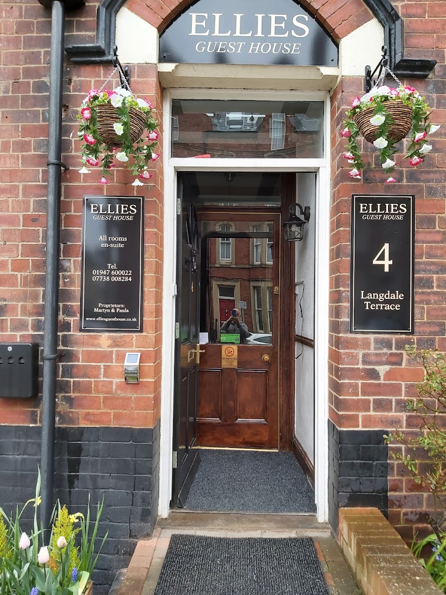 Ellies Guest House