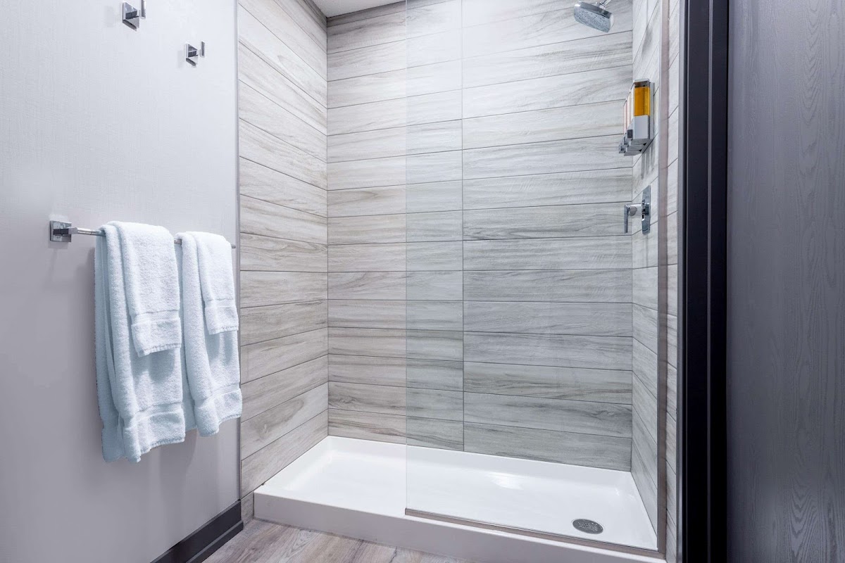 Travelodge by Wyndham Elkhart photo 3