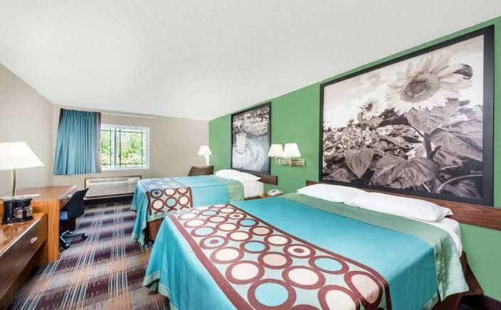 Express Inn Parsons photo 2