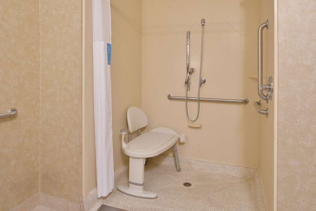 Hampton Inn Harrisonburg - South photo 3