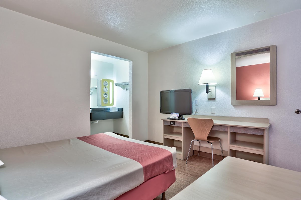Motel 6 Flagstaff, AZ - West - Woodland Village photo 2