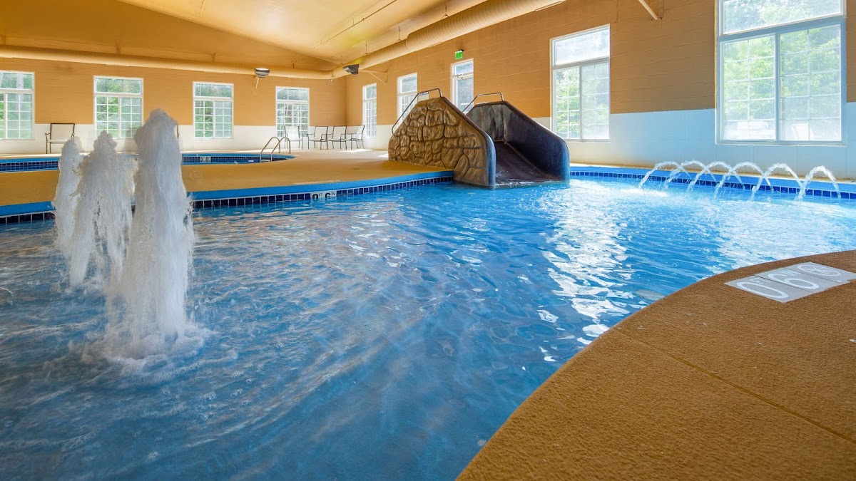 Crandon Inn & Suites Hotel near Rhinelander, WI photo 3