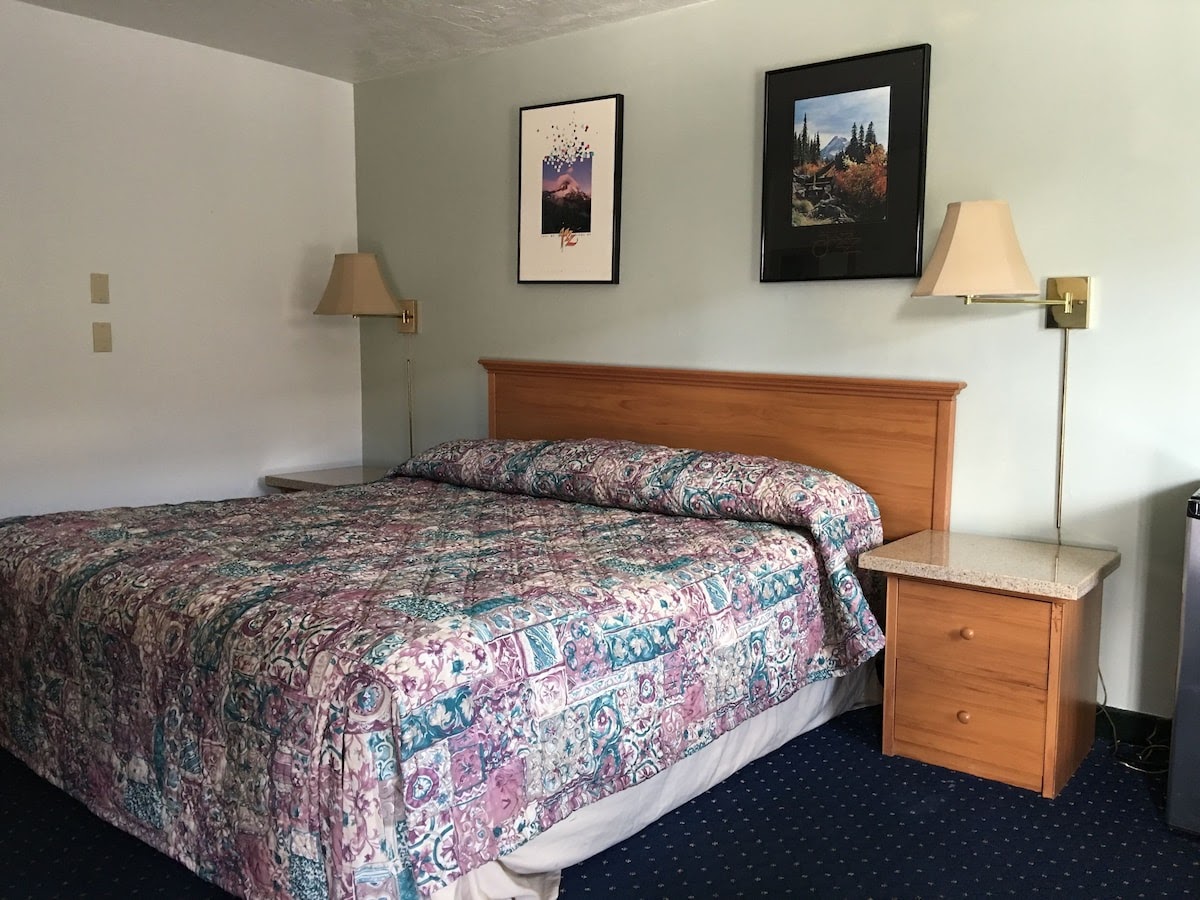 Beaverton Budget Inn photo 2