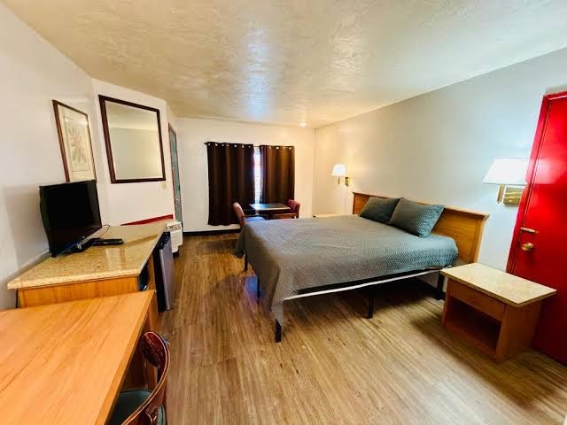 Beaverton Budget Inn photo 3