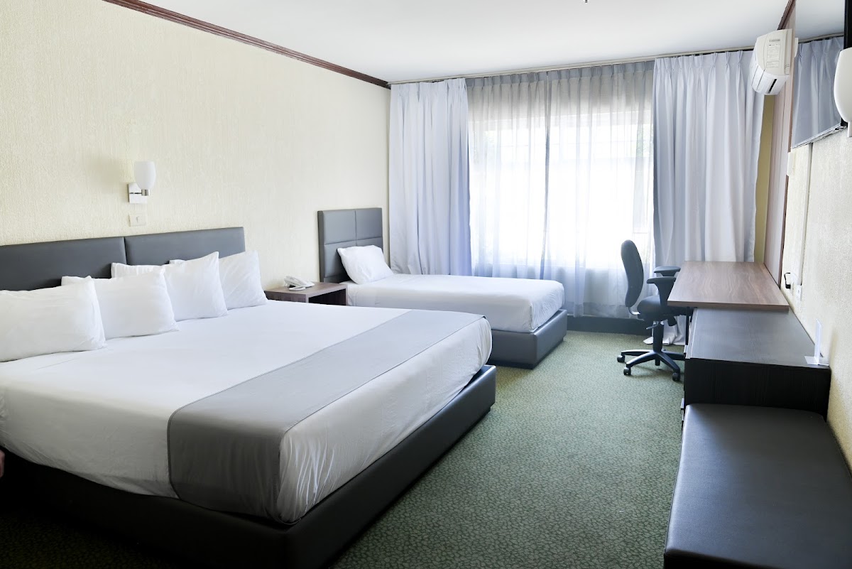 Hotel Sicomoro en Chihuahua photo 2
