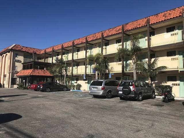 777 Motor Inn Huntington Beach photo 2