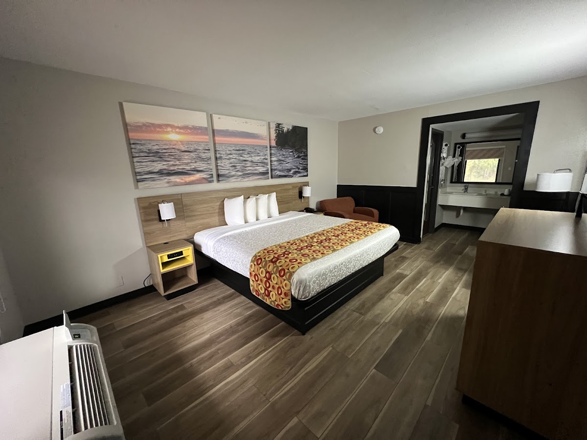 Days Inn by Wyndham Longview South photo 2