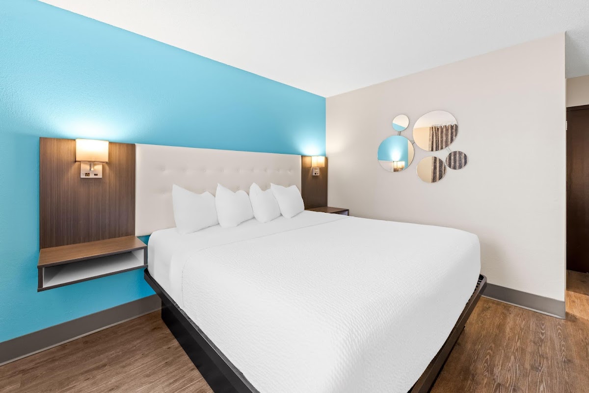 Howard Johnson by Wyndham Thunder Bay photo 2