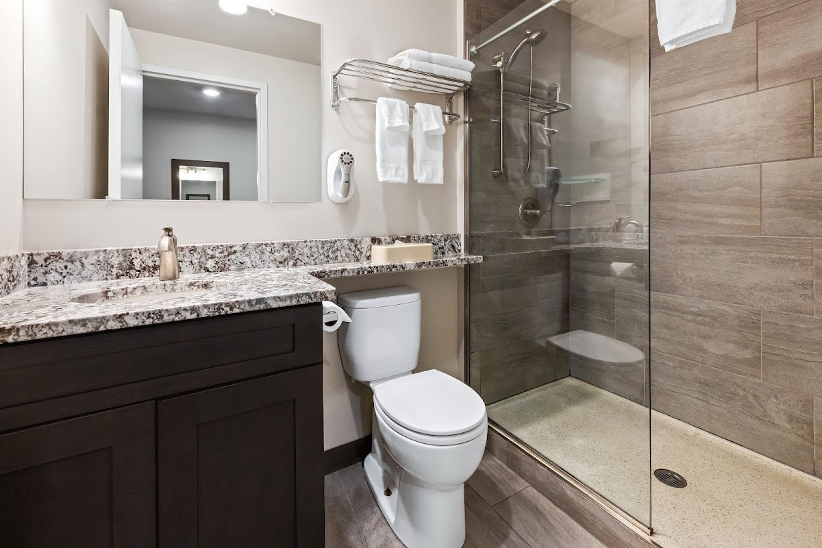 Howard Johnson by Wyndham Thunder Bay photo 3