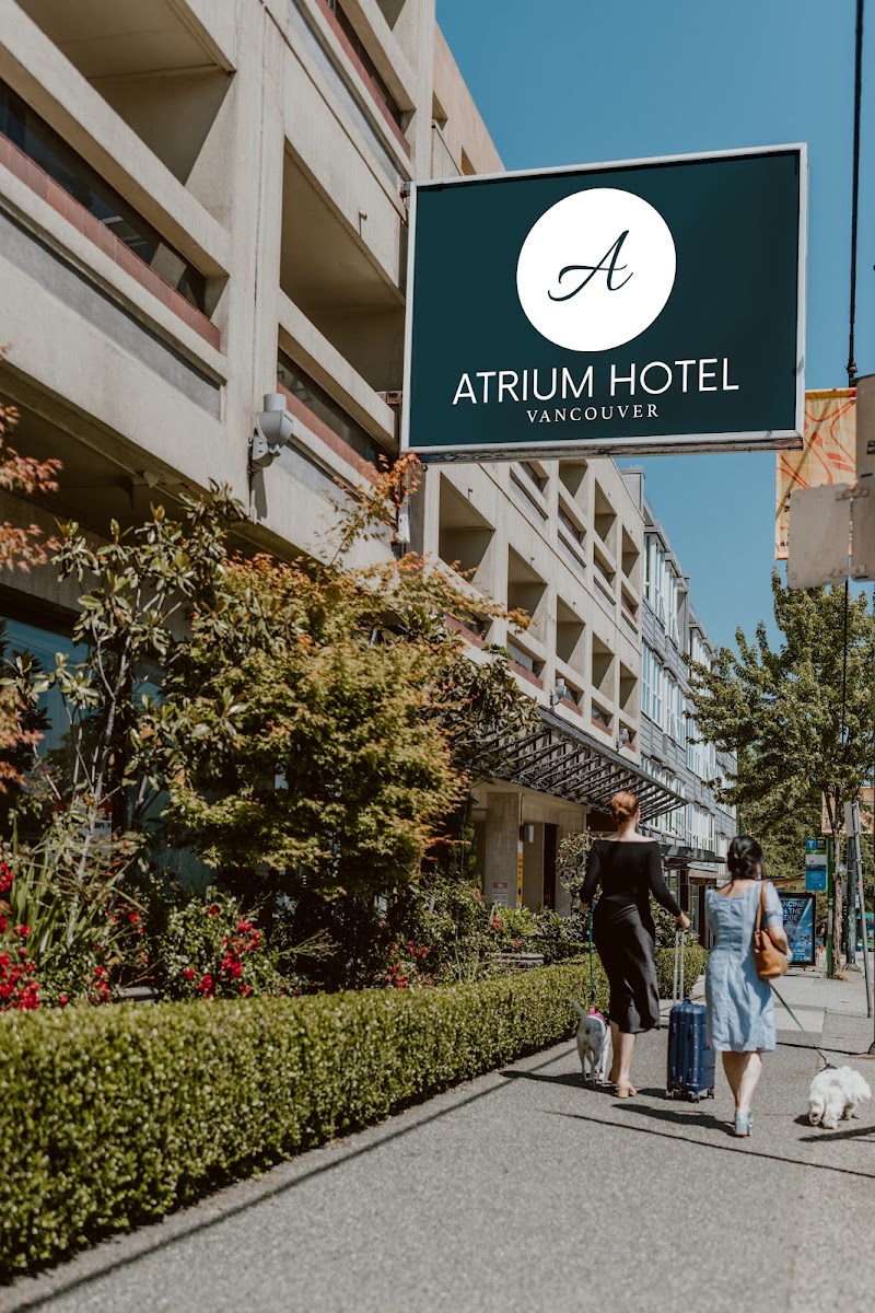 Atrium Hotel Vancouver photo 3