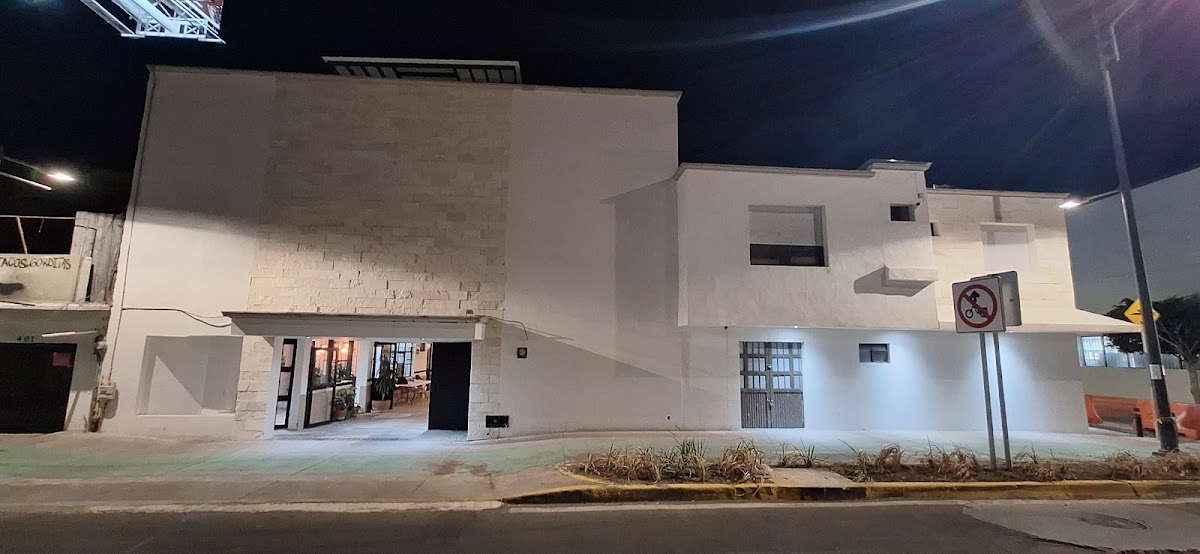 HOTEL CARMELITA