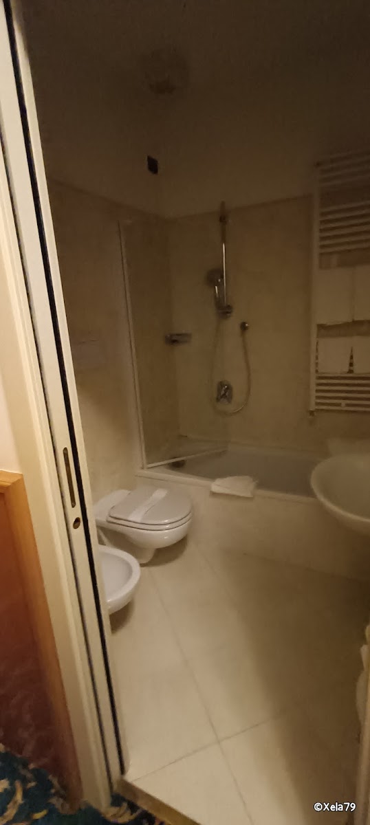 Room 8