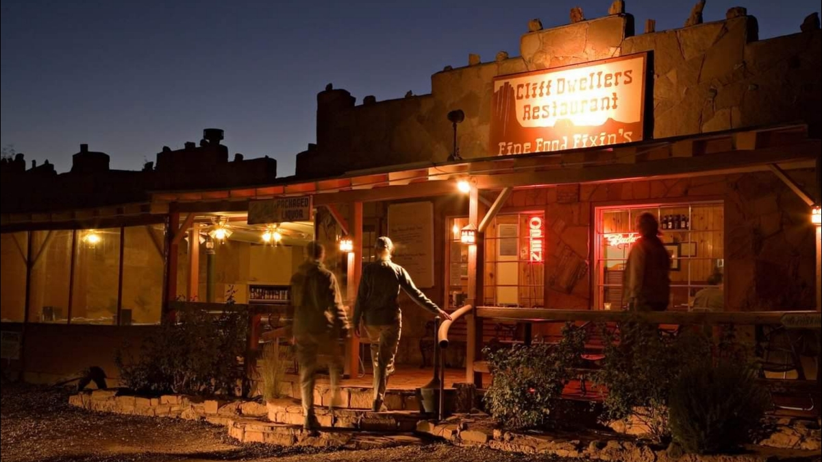 Cliff Dwellers Lodge photo 2