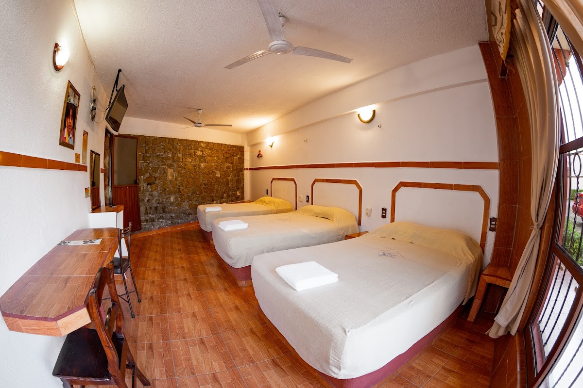 HOTEL & SUITES POSADA MOLINA photo 2