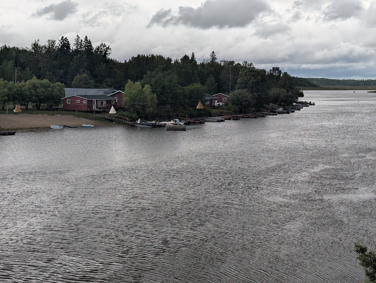 Trout River Lodge photo 2