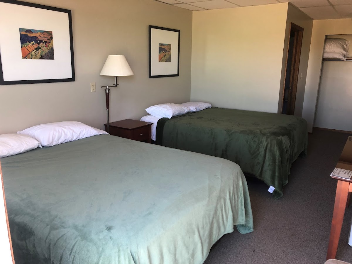 Grasslands Inn photo 2