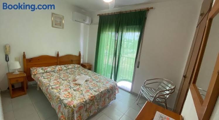 Room 4