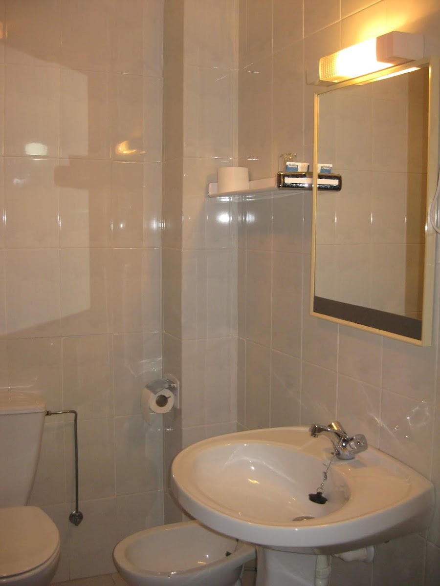 Room 8