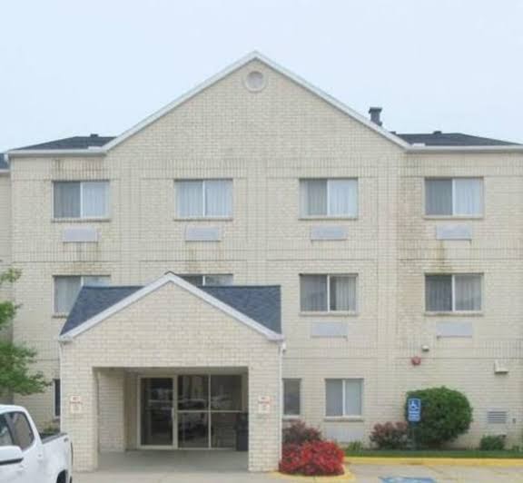 Clarion Inn Fairborn - Dayton near Wright Patterson photo 3