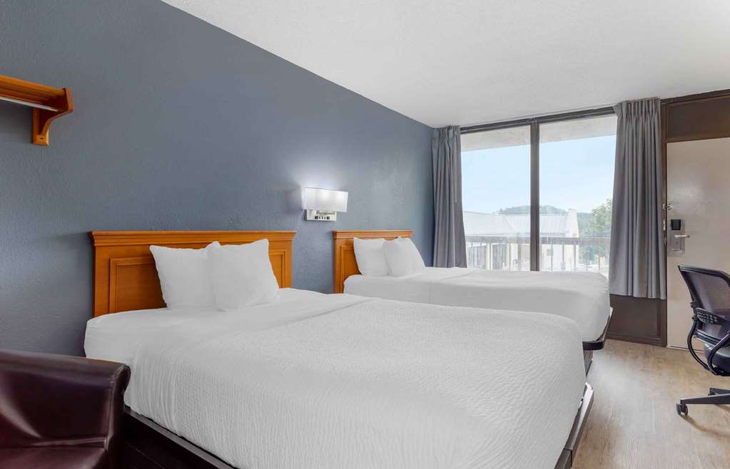 Extended Stay America Suites- Bristol photo 2