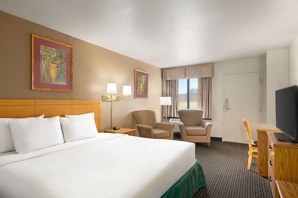 Travelodge by Wyndham Wellington KS photo 2