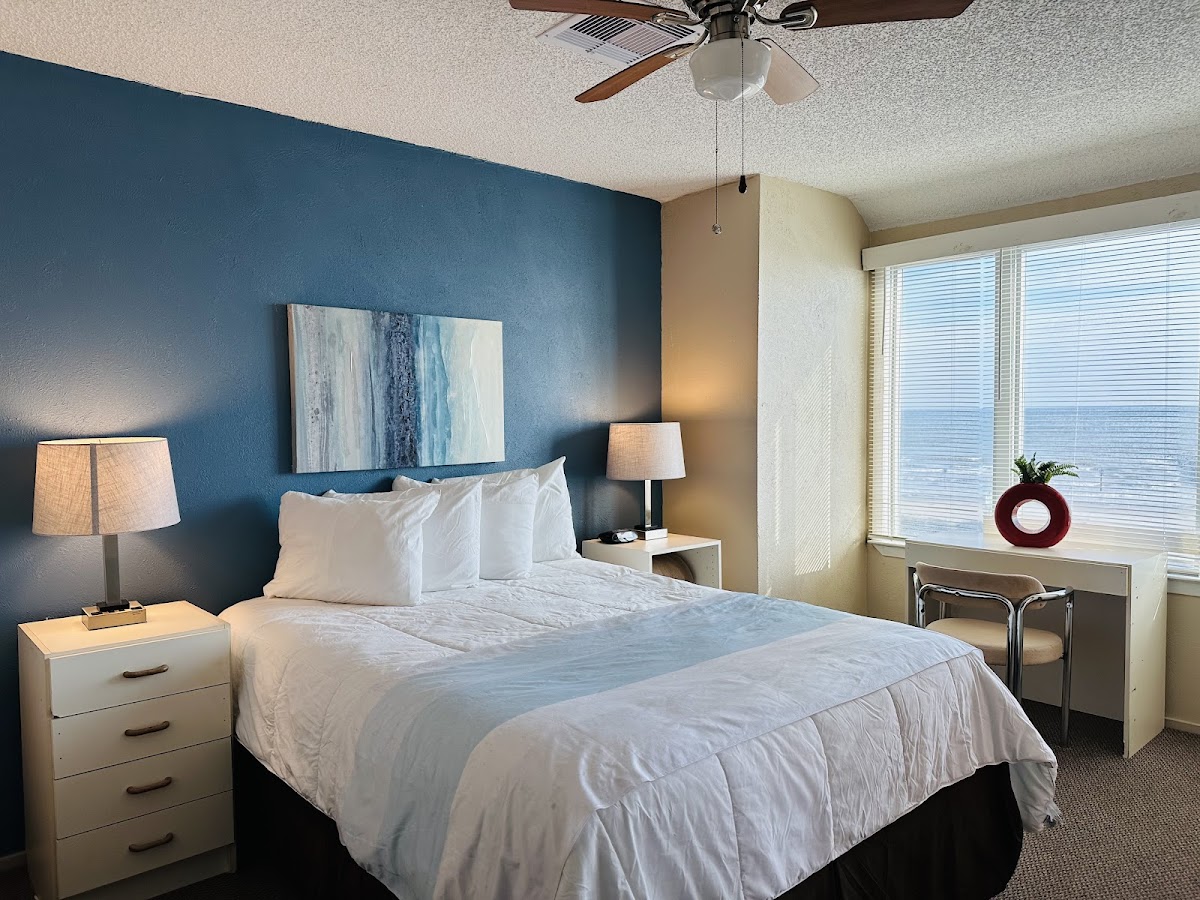 FOUR SEASONS ON THE GULF photo 2