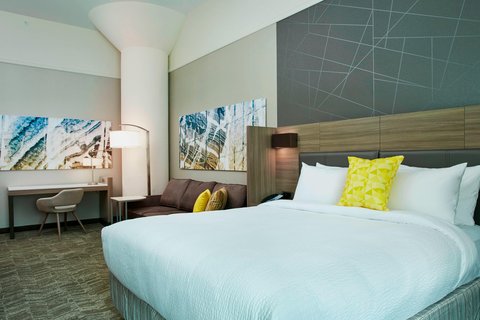 SpringHill Suites by Marriott Milwaukee Downtown photo 2