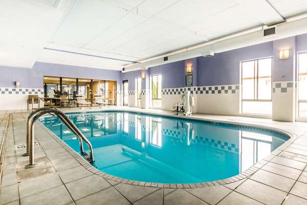 Quality Inn & Suites Lawrenceburg photo 3