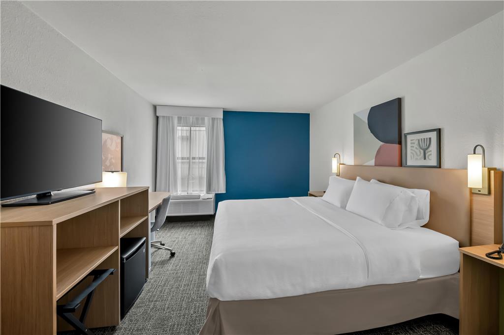 Spark by Hilton Spring Lake Fayetteville photo 2