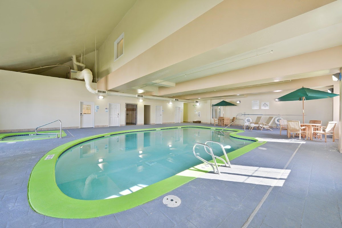 Holiday Inn Express & Suites Tacoma South - Lakewood by IHG photo 3