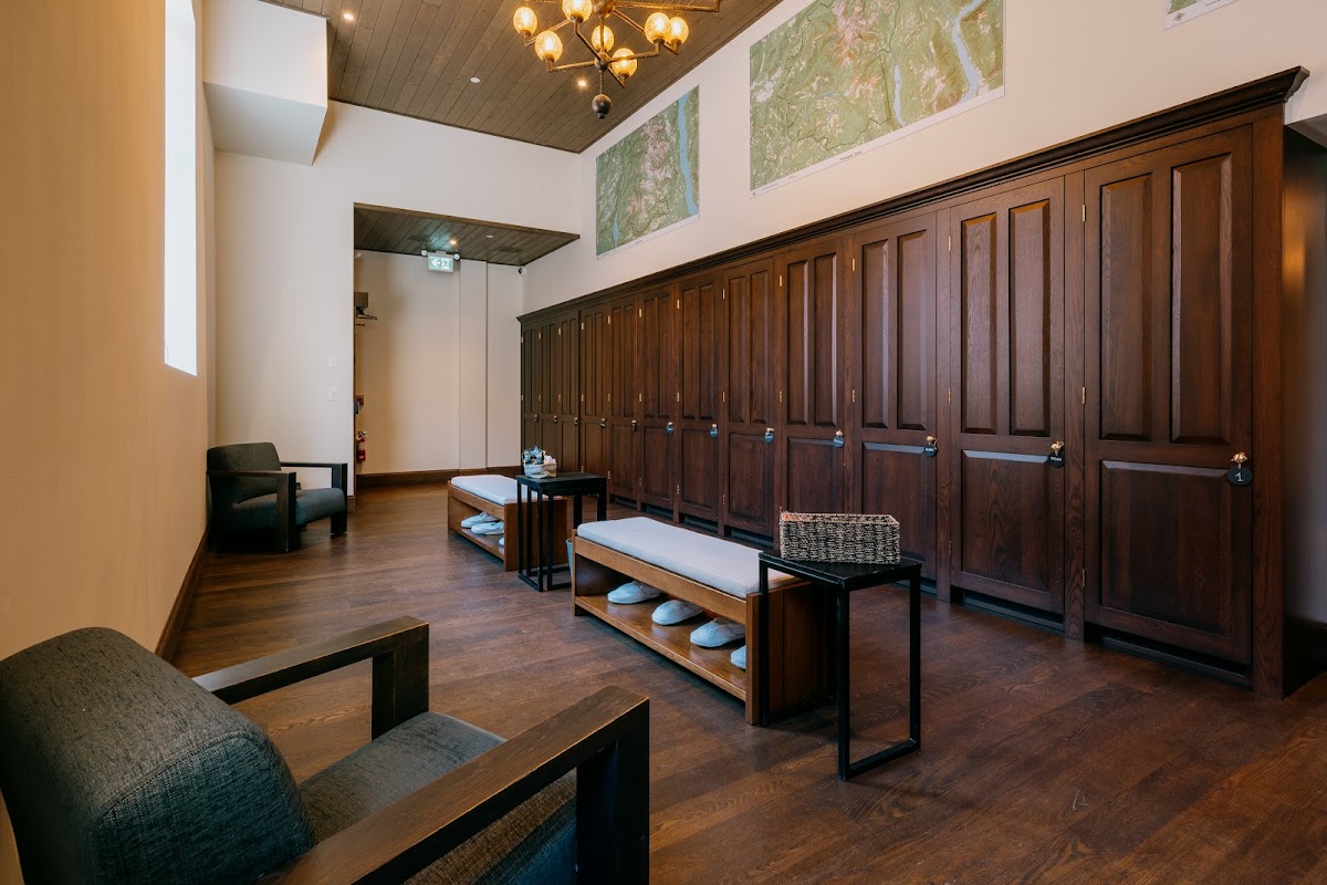 Eleven Revelstoke Lodge photo 2