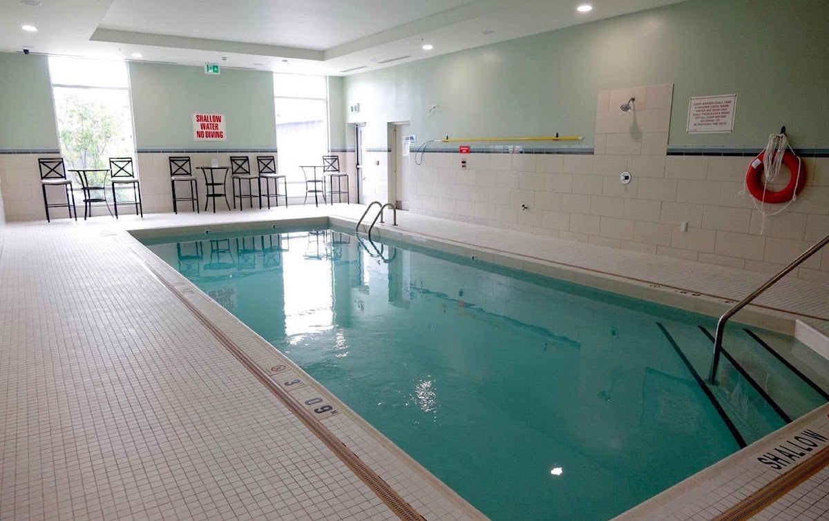 Holiday Inn Express & Suites Oshawa Downtown - Toronto Area by IHG photo 2