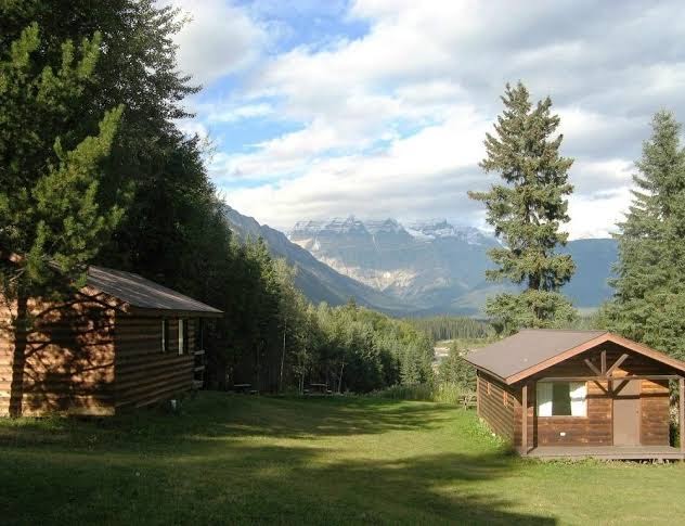 Mount Robson Lodge photo 3