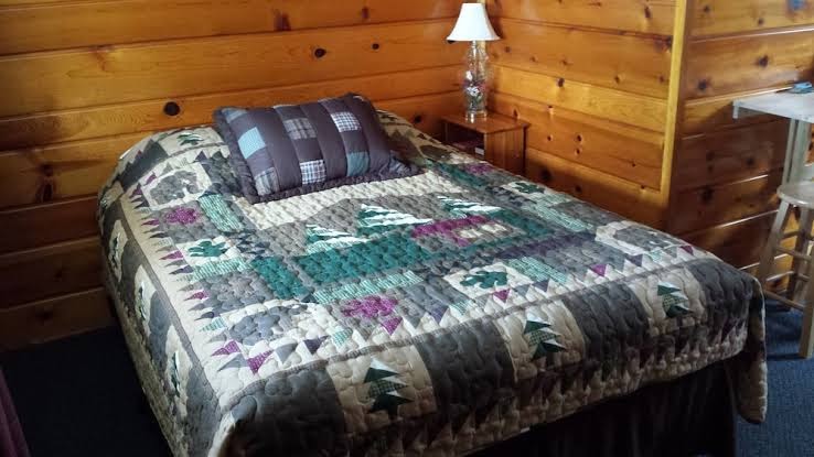 Bear Paw Inn photo 2