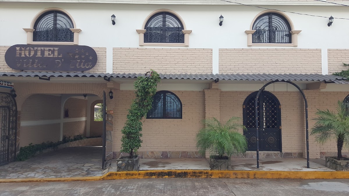 Hotel Villa D'ella