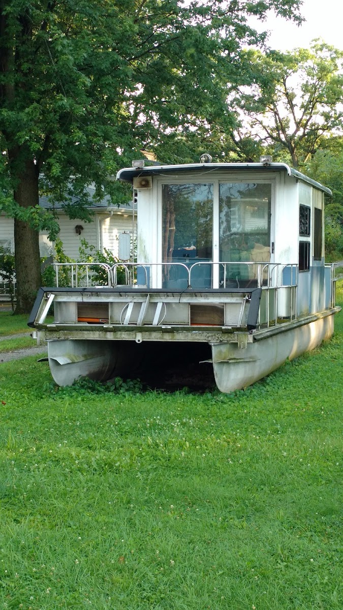 Riviera Complex