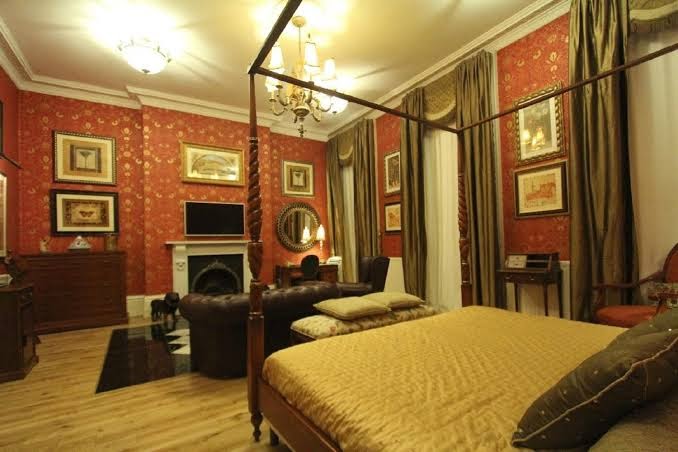 Room 7