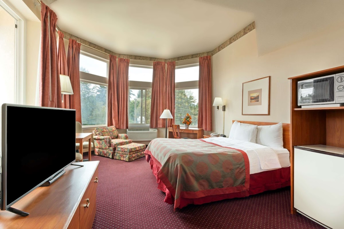 Ramada by Wyndham SeaTac Airport North photo 2