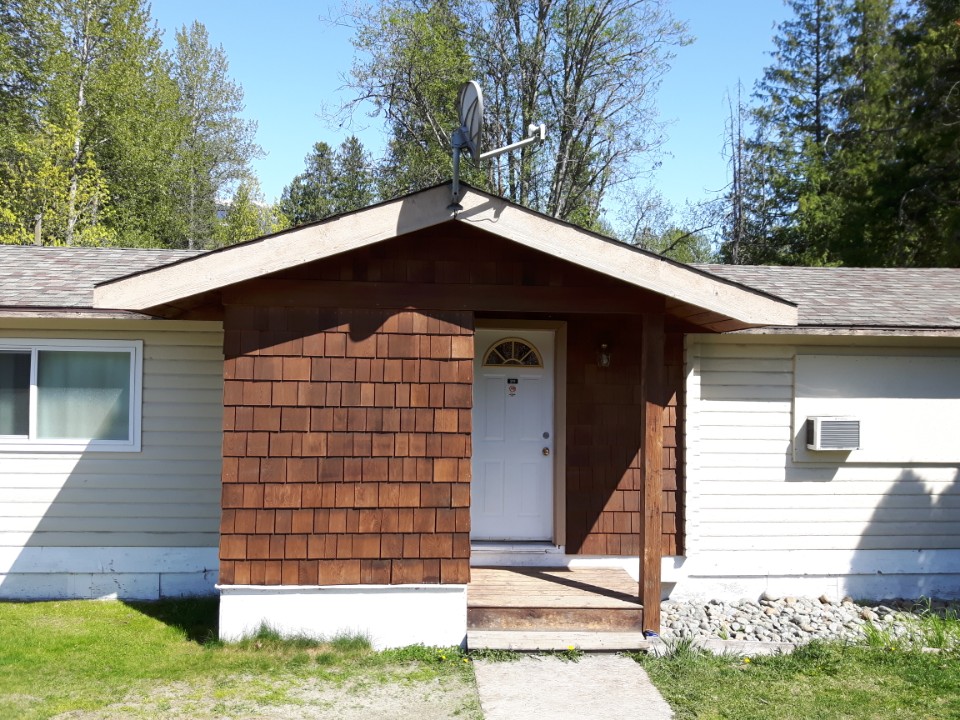 The Hitching Post Motel