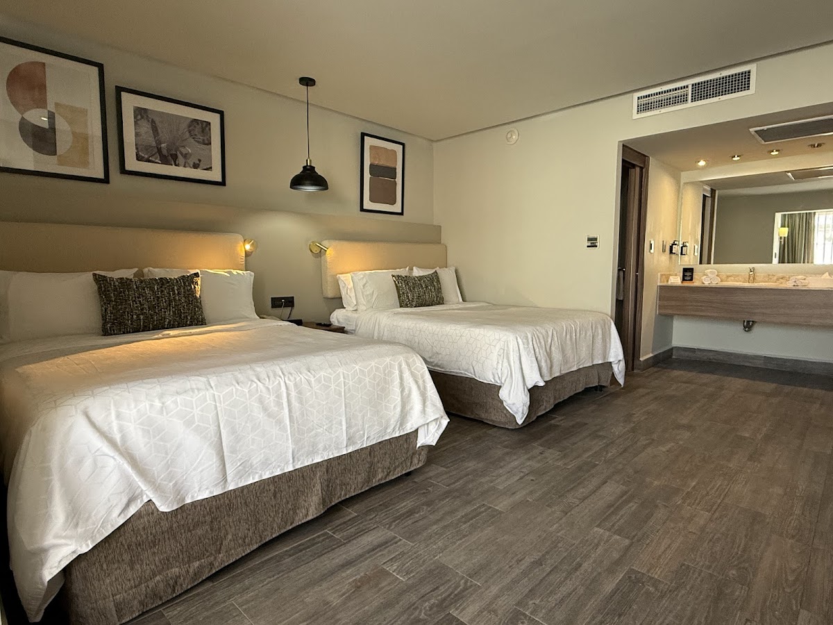VOCO, an IHG Hotel photo 2