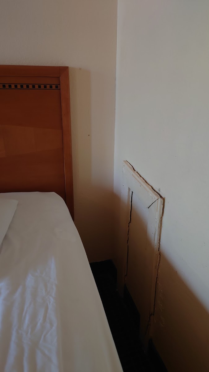 Room 6