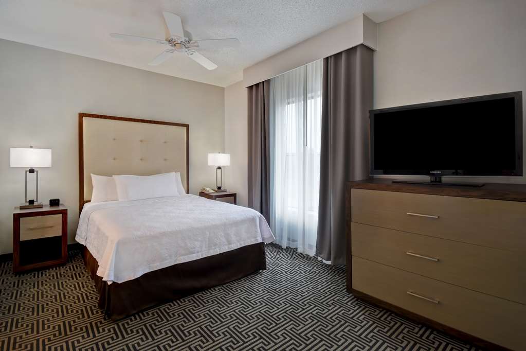 Homewood Suites By Hilton Houston IAH Airport Beltway 8 photo 2