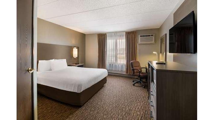 Econo Lodge Duluth near Miller Hill Mall photo 2