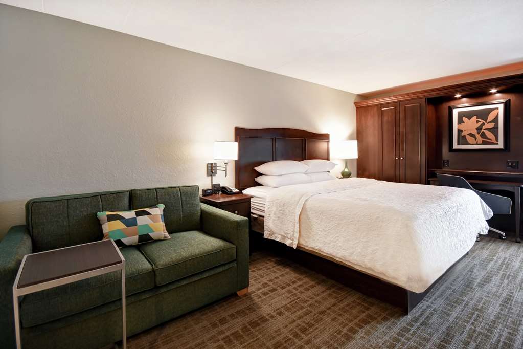 Hampton Inn Kansas City/Overland Park photo 2