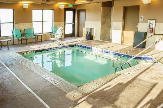 Teddy's Residential Suites Watford City photo 3