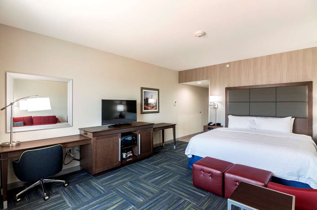 Hampton Inn Oklahoma City Northeast photo 2