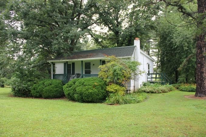 The Pine Tavern Lodge photo 3