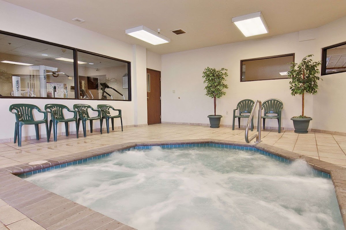 Wingate by Wyndham Pueblo photo 3
