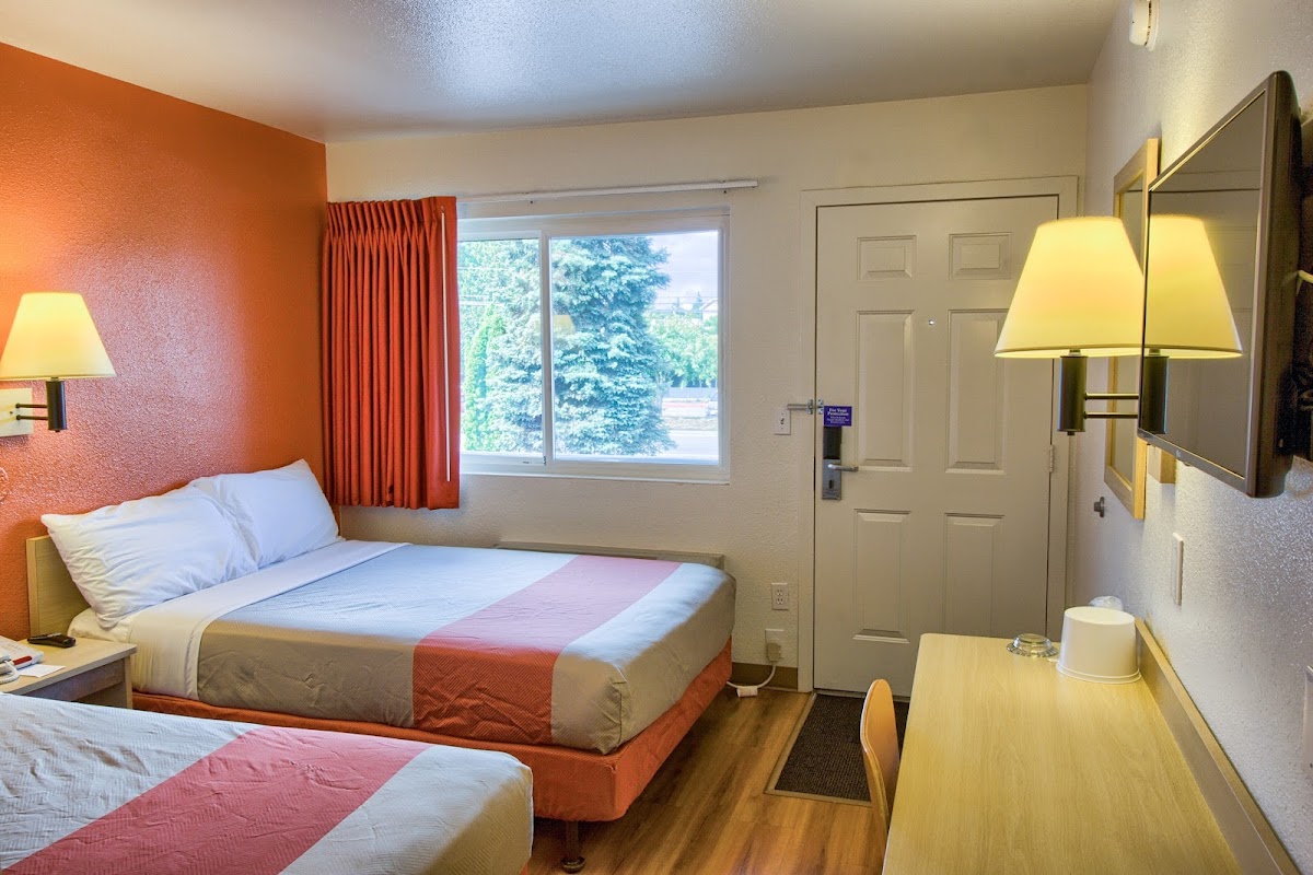 Motel 6 Everett, WA - North photo 2
